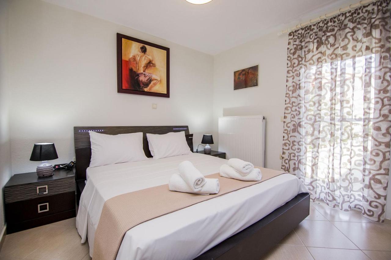 Ofrínion Kasta Bnb מראה חיצוני תמונה