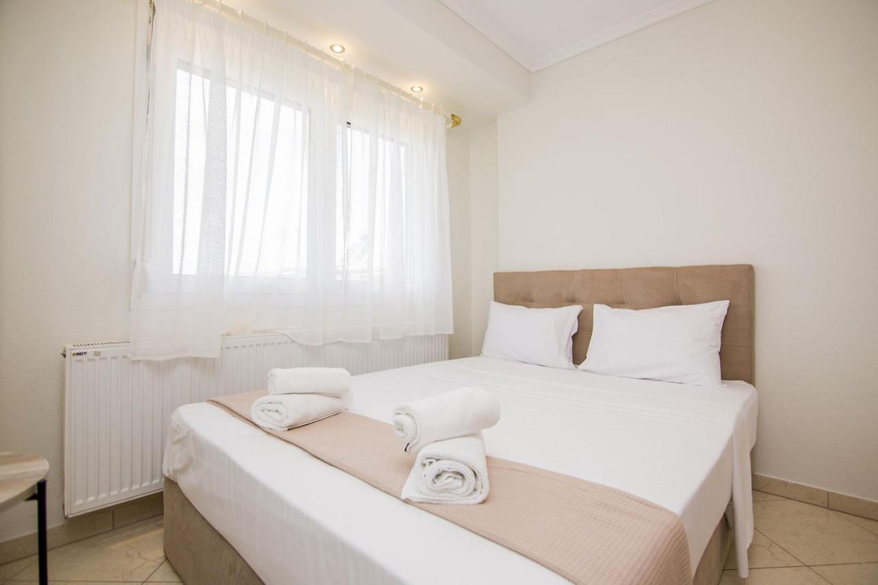 Ofrínion Kasta Bnb מראה חיצוני תמונה