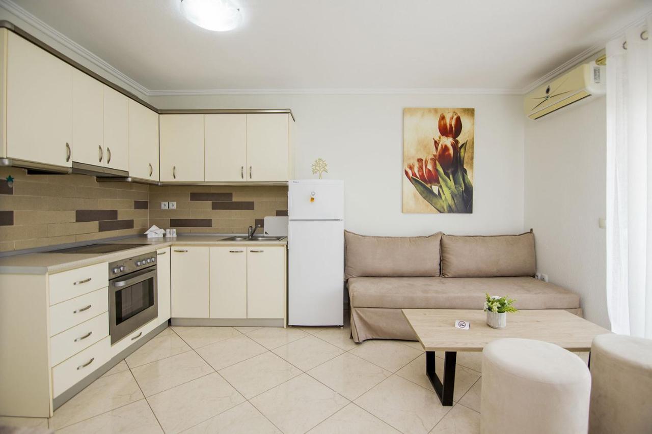 Ofrínion Kasta Bnb מראה חיצוני תמונה
