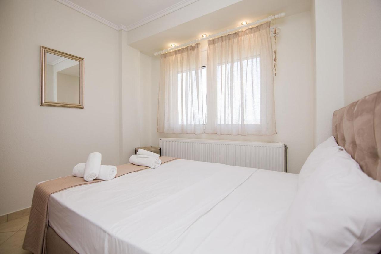 Ofrínion Kasta Bnb מראה חיצוני תמונה